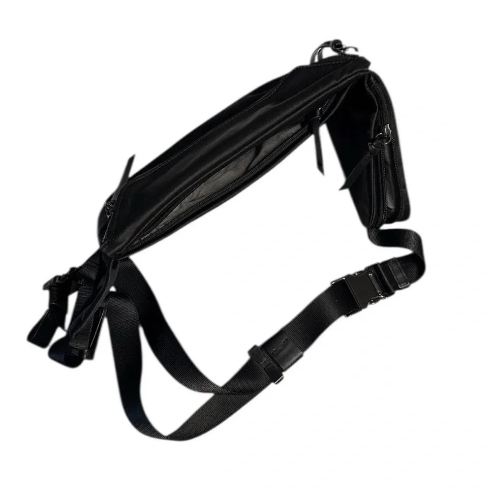 Rare‼️EUC TUMI Sleek Sling/ Crossbody/Fanny Safe International Travel Bag